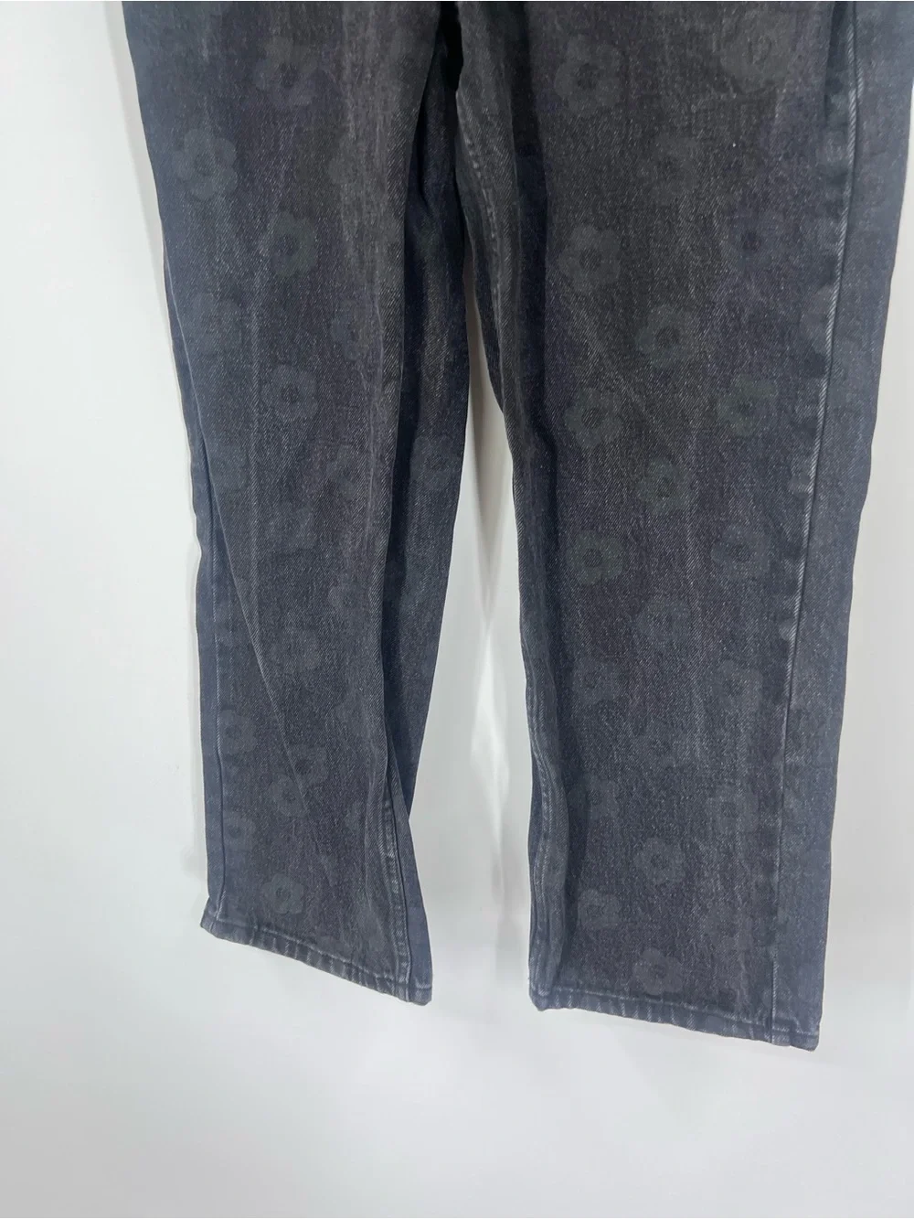 Afends High Rise Straight Cropped Jeans Black Floral Print - Picture 4 of 7